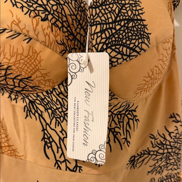 Elegant Yellow Floral Midi Dress - Picture 2 of 3